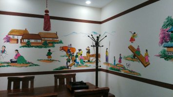 <b>高空彩绘作业</b>