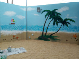 <b>高空彩绘作业</b>